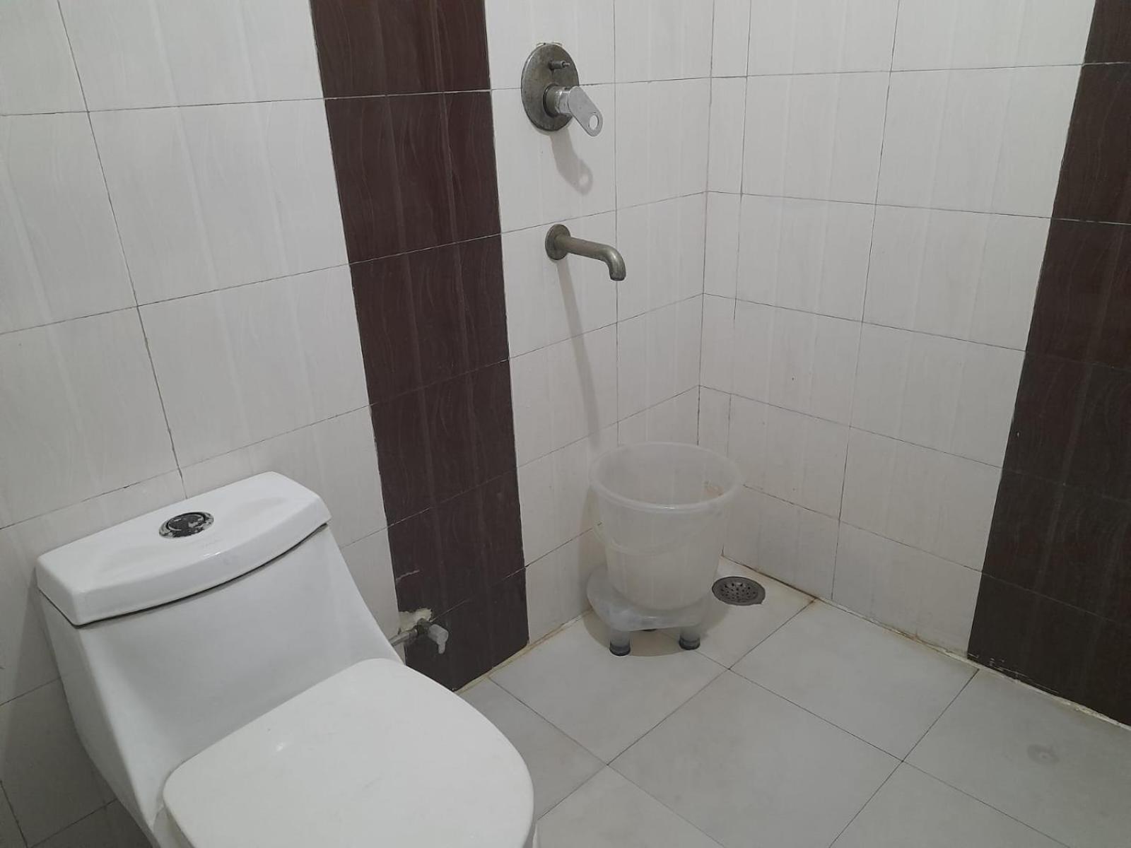 Hotel Airport Aditya Inn Нью-Дели Экстерьер фото